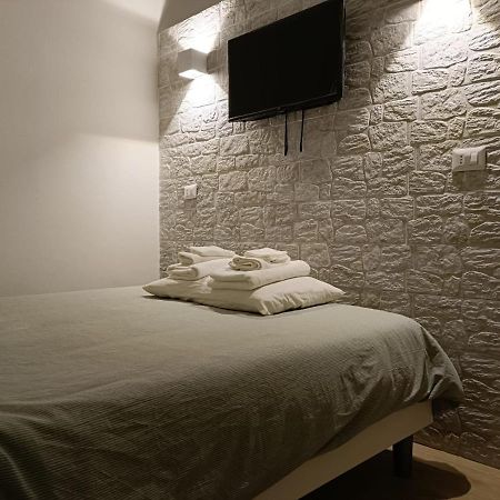 Mirosa Mini Loft Home Self Check In Bari Bagian luar foto