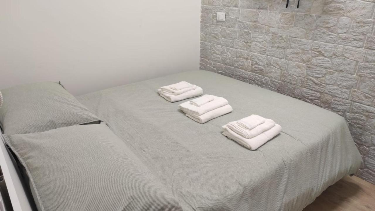 Mirosa Mini Loft Home Self Check In Bari Bagian luar foto